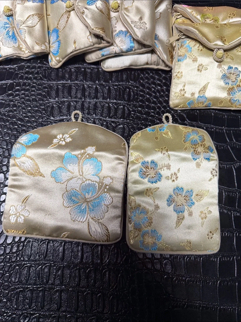 Honora set gold
